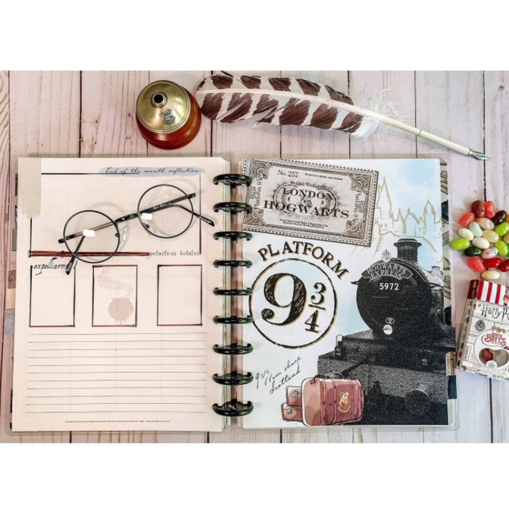 Harry Potter Undated Disc Planner